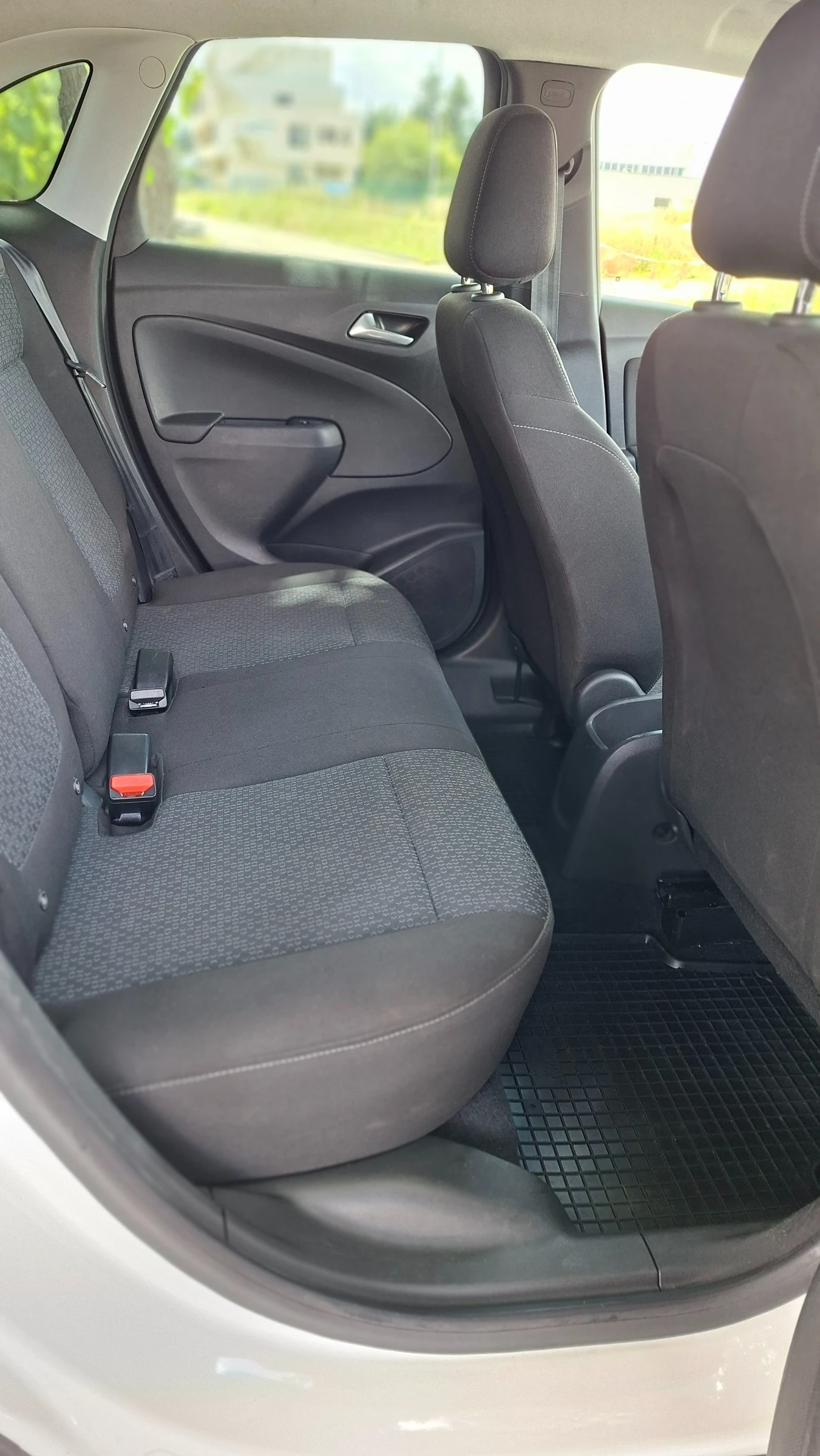 Opel Crossland X 1.2i 110k.c. Full LED, снимка 12 - Автомобили и джипове - 54904276