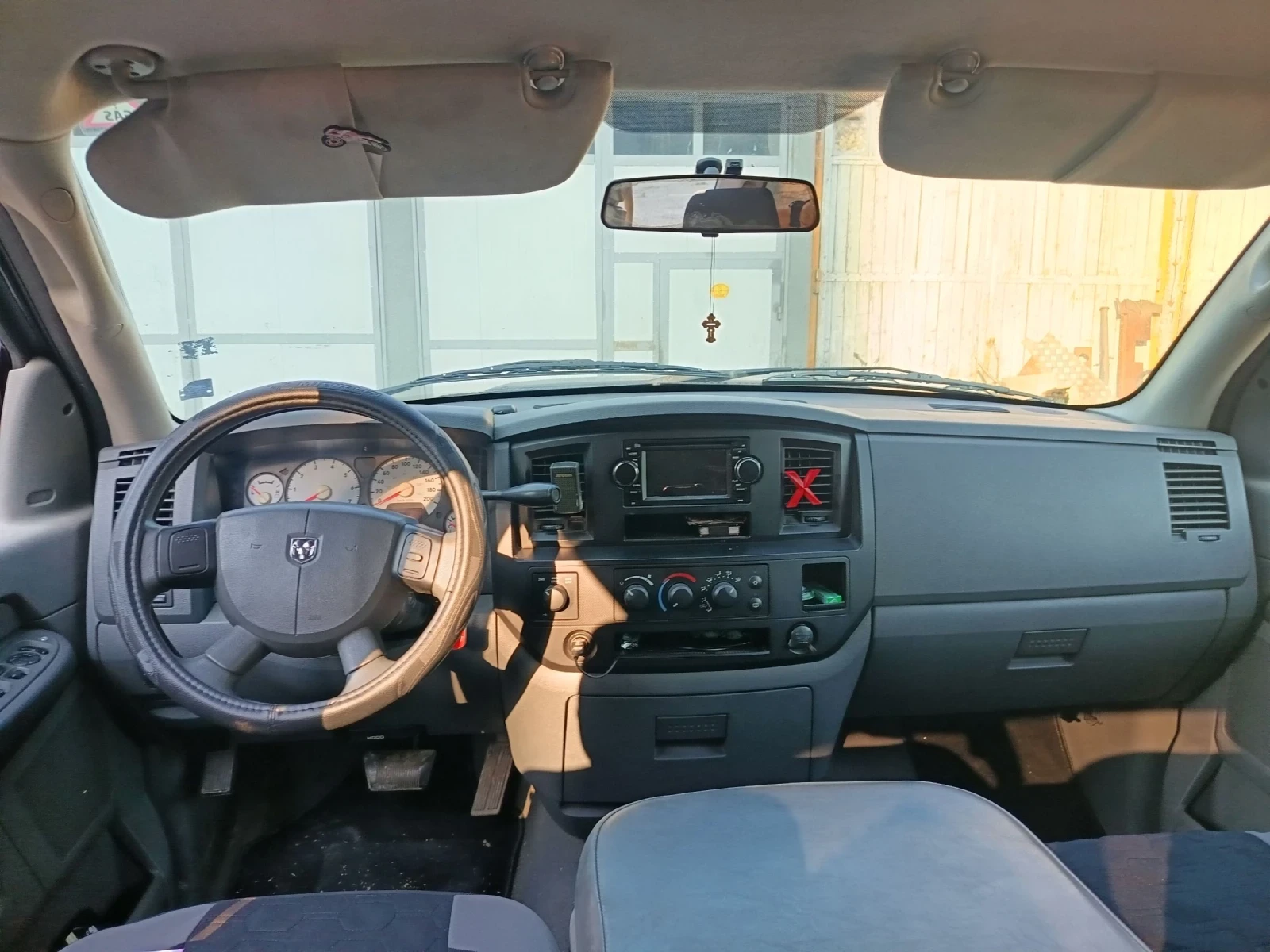 Dodge RAM 1500, снимка 5 - Автомобили и джипове - 55077182