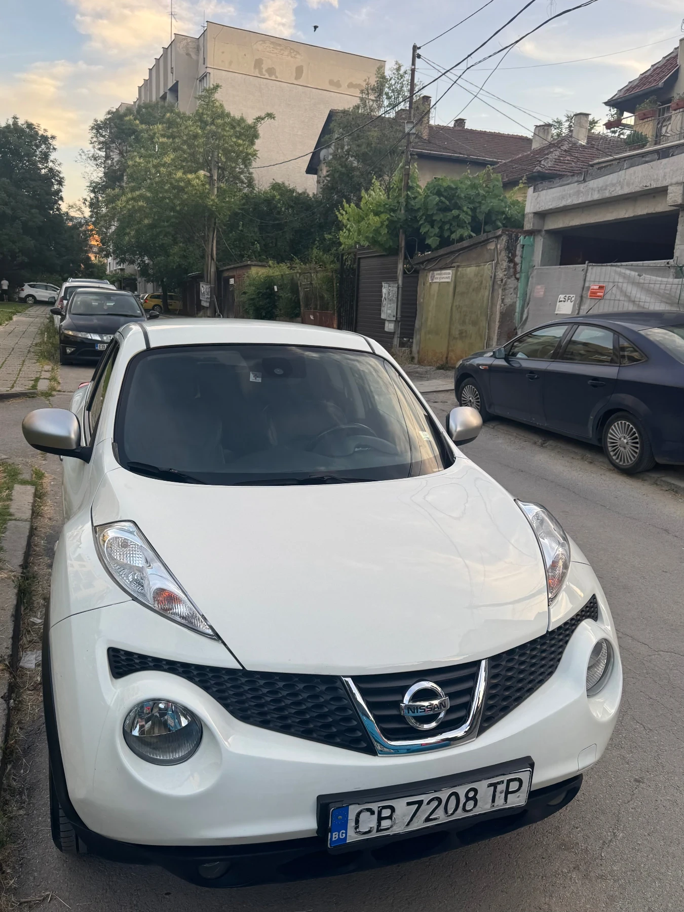 Nissan Juke, снимка 4 - Автомобили и джипове - 55149236