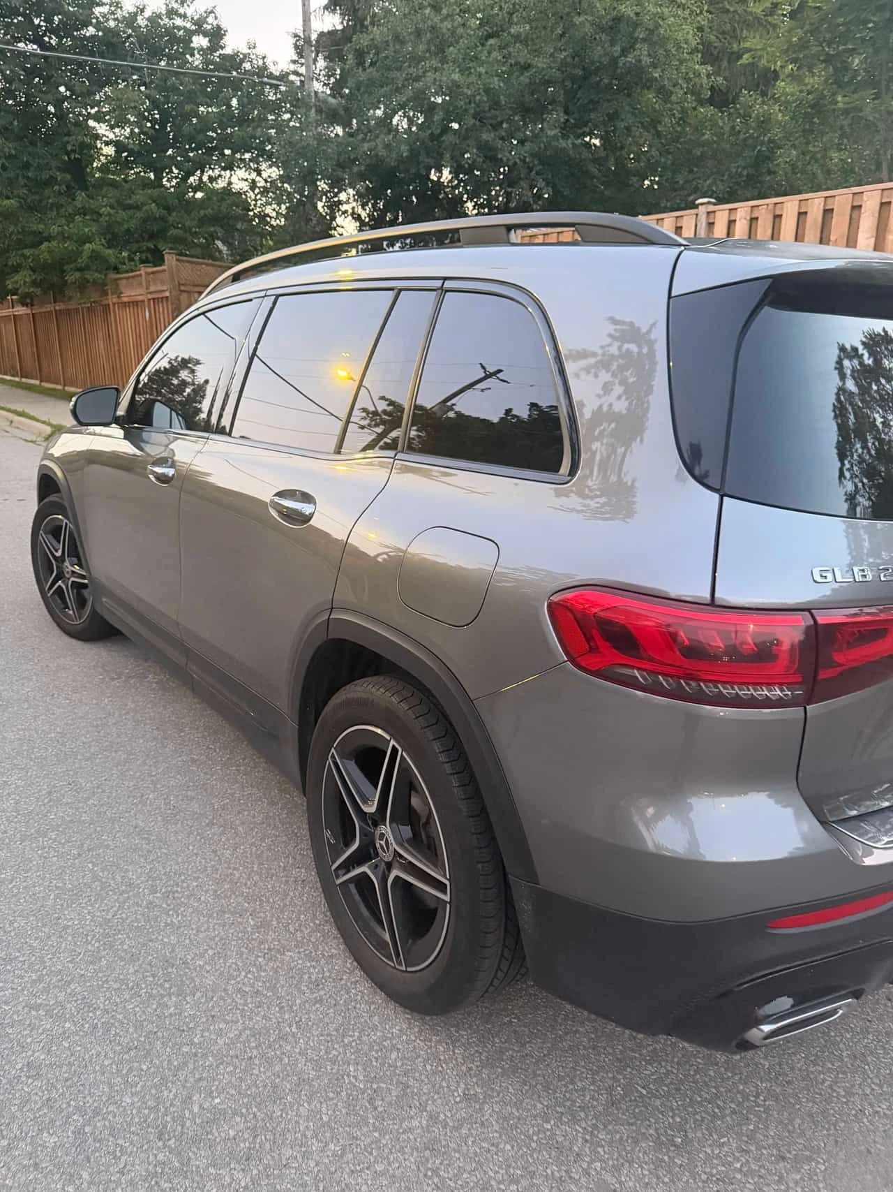 Mercedes-Benz GLB * 250 * АВТОКРЕДИТ БЕЗ ПЪРВОНАЧАЛНА ВНОСКА* , снимка 2 - Автомобили и джипове - 55199995