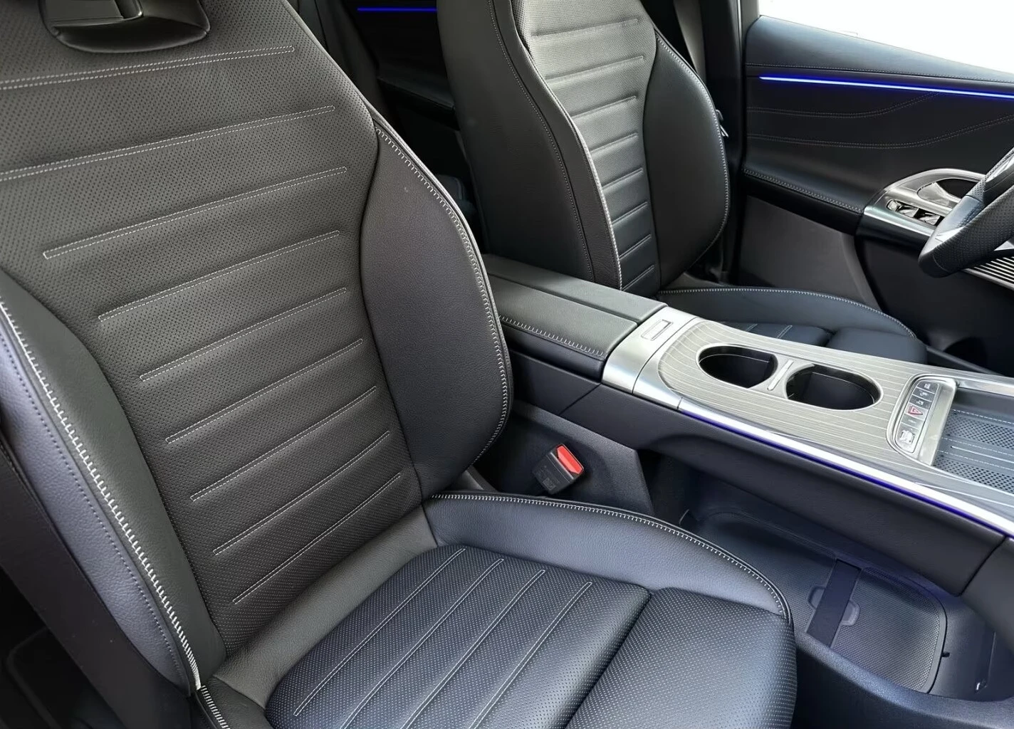Mercedes-Benz GLC 400 AMG 4M AIR HyperScreen KeyGO 360KAM Pano HuD AHK