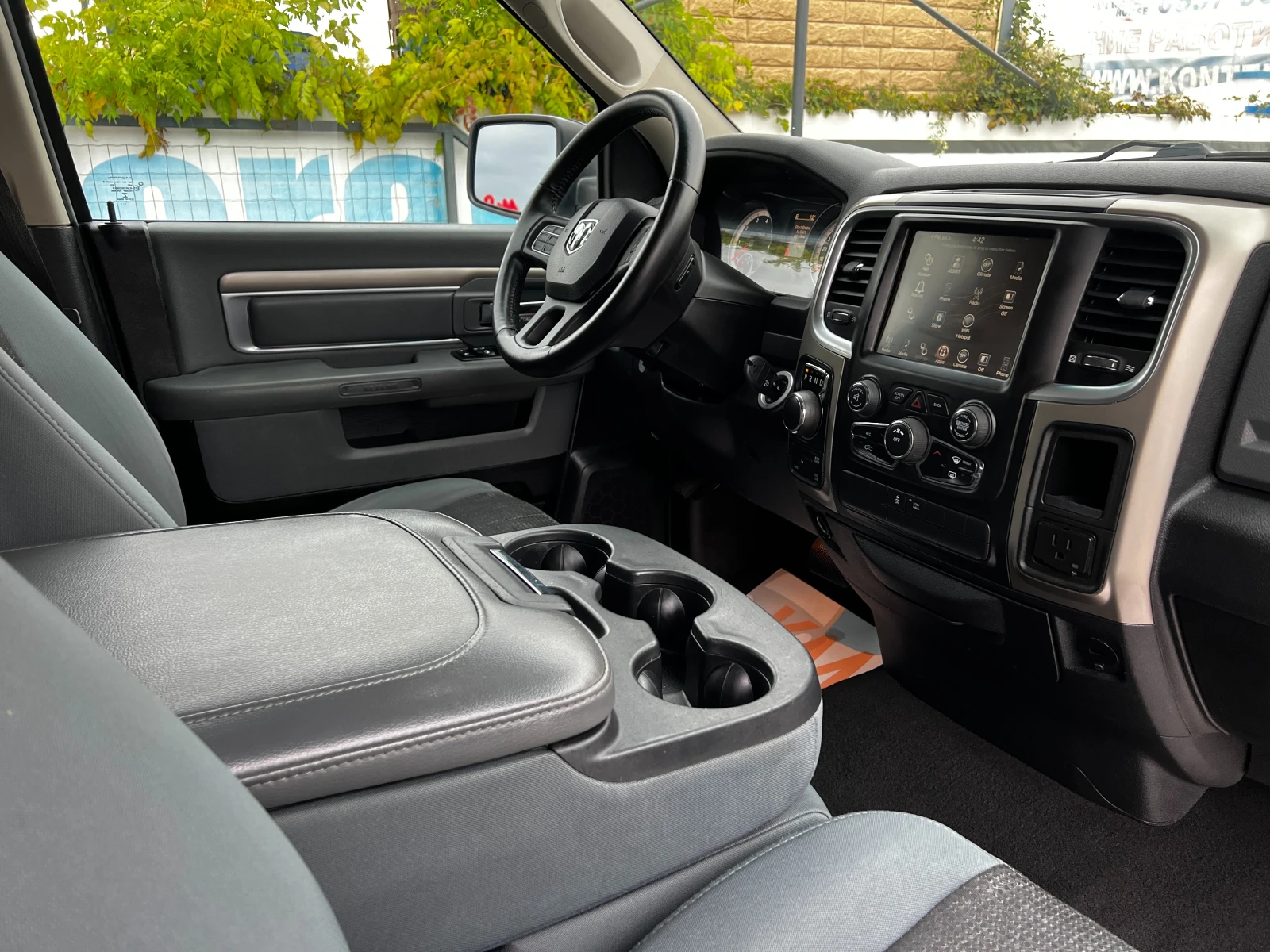 Dodge RAM 1500 3.6 4X4 FACELIFT, снимка 15 - Автомобили и джипове - 55316275