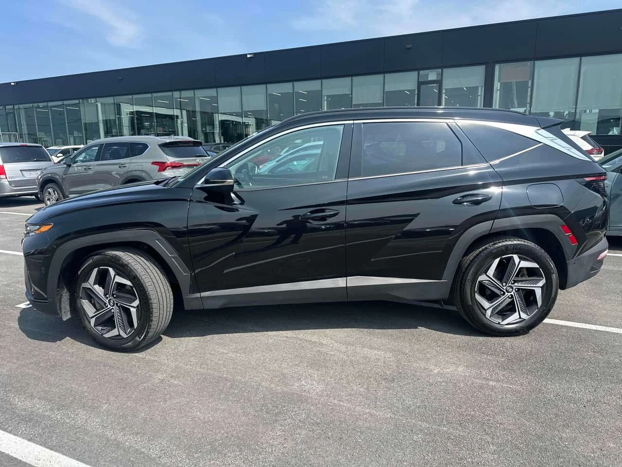 Hyundai Tucson  Ultimate / ОБДУХВАНЕ / 360 КАМЕРИ / ПАМЕТ / ПАНО, снимка 3 - Автомобили и джипове - 55376524