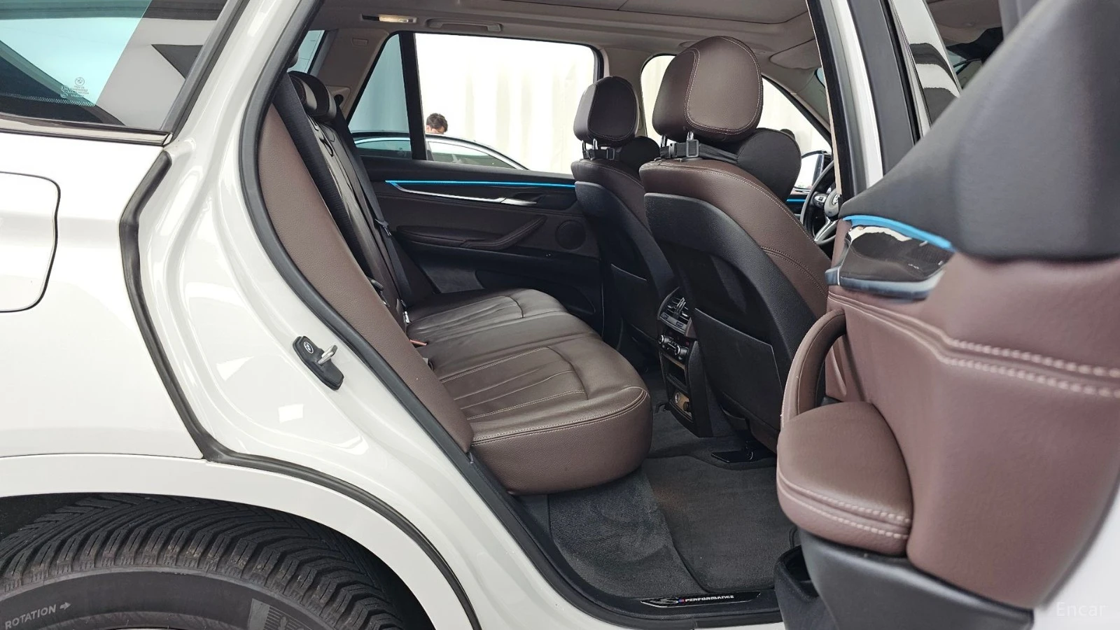 BMW X5 xDrive 30d* HUD* КОЖА* НАВИ* ПАНО, снимка 10 - Автомобили и джипове - 55435617