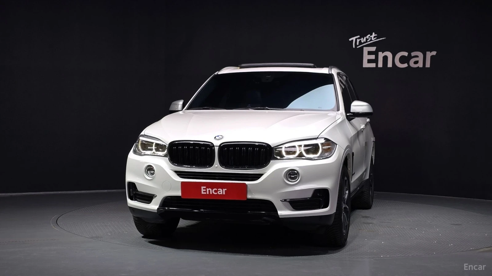 BMW X5 xDrive 30d* HUD* КОЖА* НАВИ* ПАНО, снимка 3 - Автомобили и джипове - 55435617