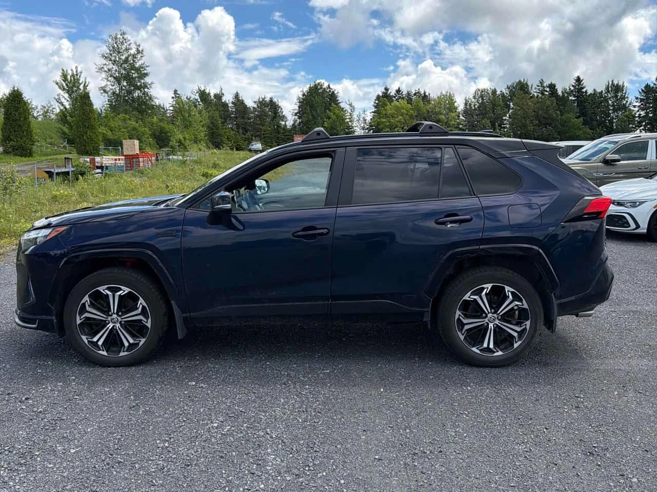 Toyota Rav4 XSE AWD | CARFAX | АВТОКРЕДИТ БЕЗ ПЪРВОНАЧАЛНА , снимка 3 - Автомобили и джипове - 55545809