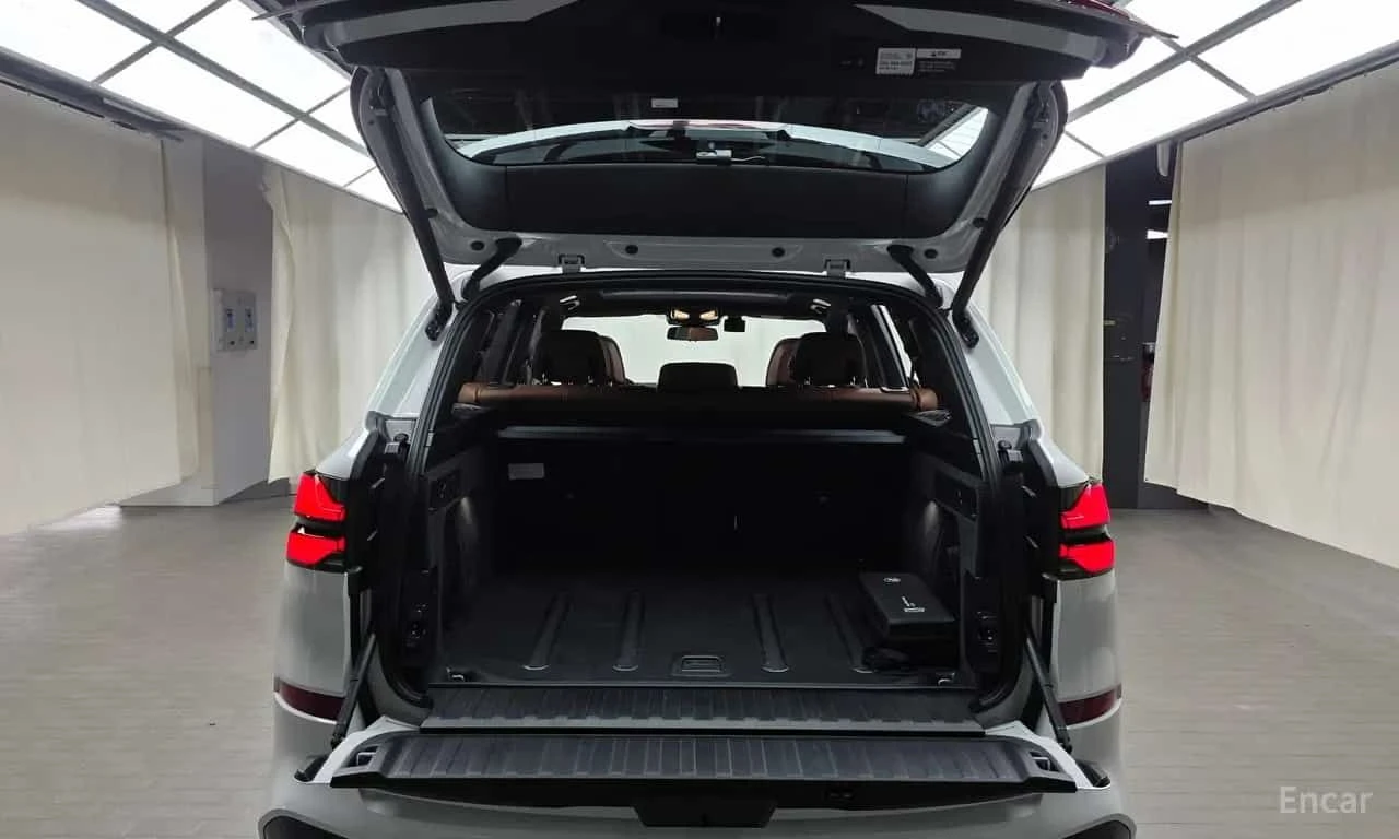 BMW X5 * M60i * МАСАЖИ * ХЕДЪП * ОБДУХВАНЕ, снимка 17 - Автомобили и джипове - 55564805