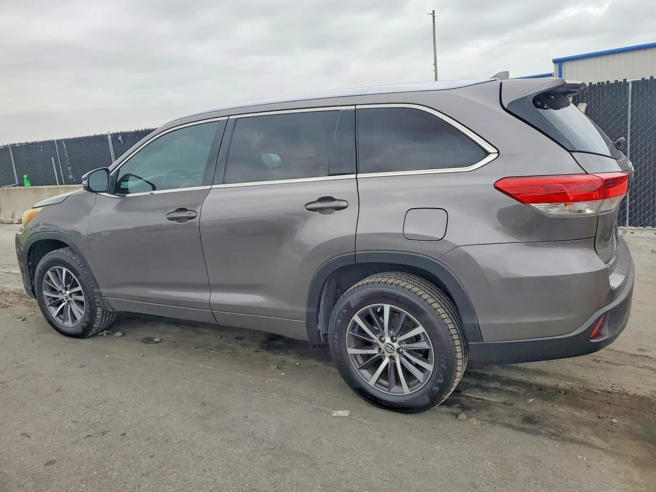 Toyota Highlander, снимка 2 - Автомобили и джипове - 55753277