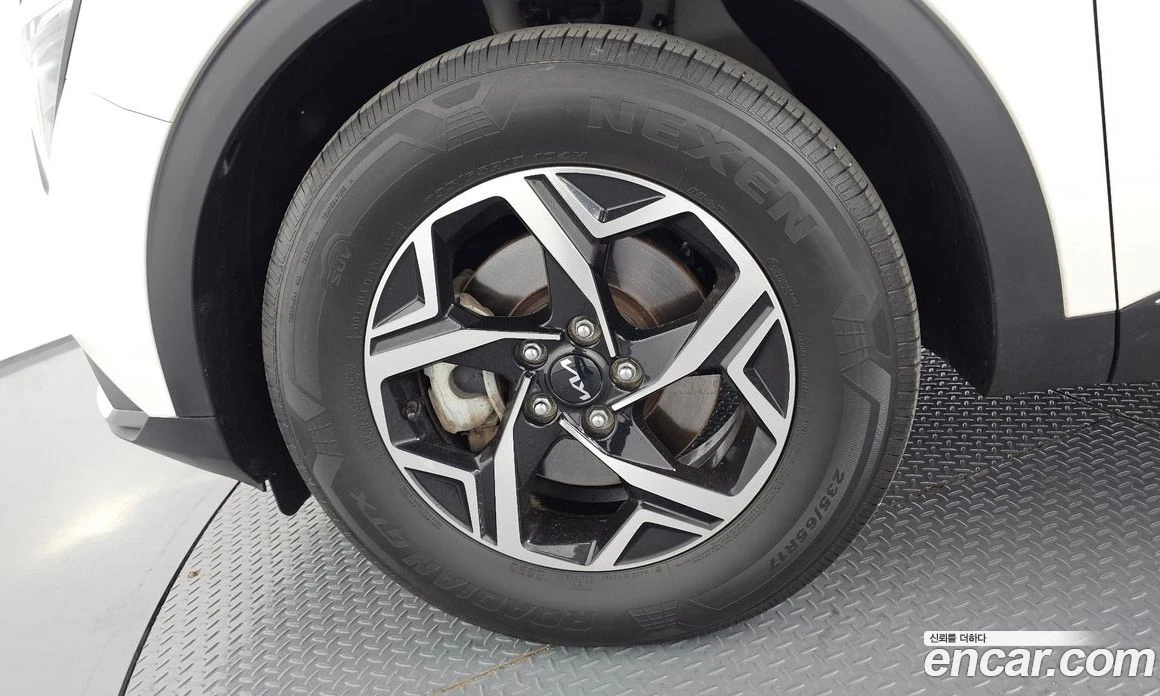 Kia Sportage Gasoline 1.6 Turbo 2WD Trendy, снимка 4 - Автомобили и джипове - 56096093