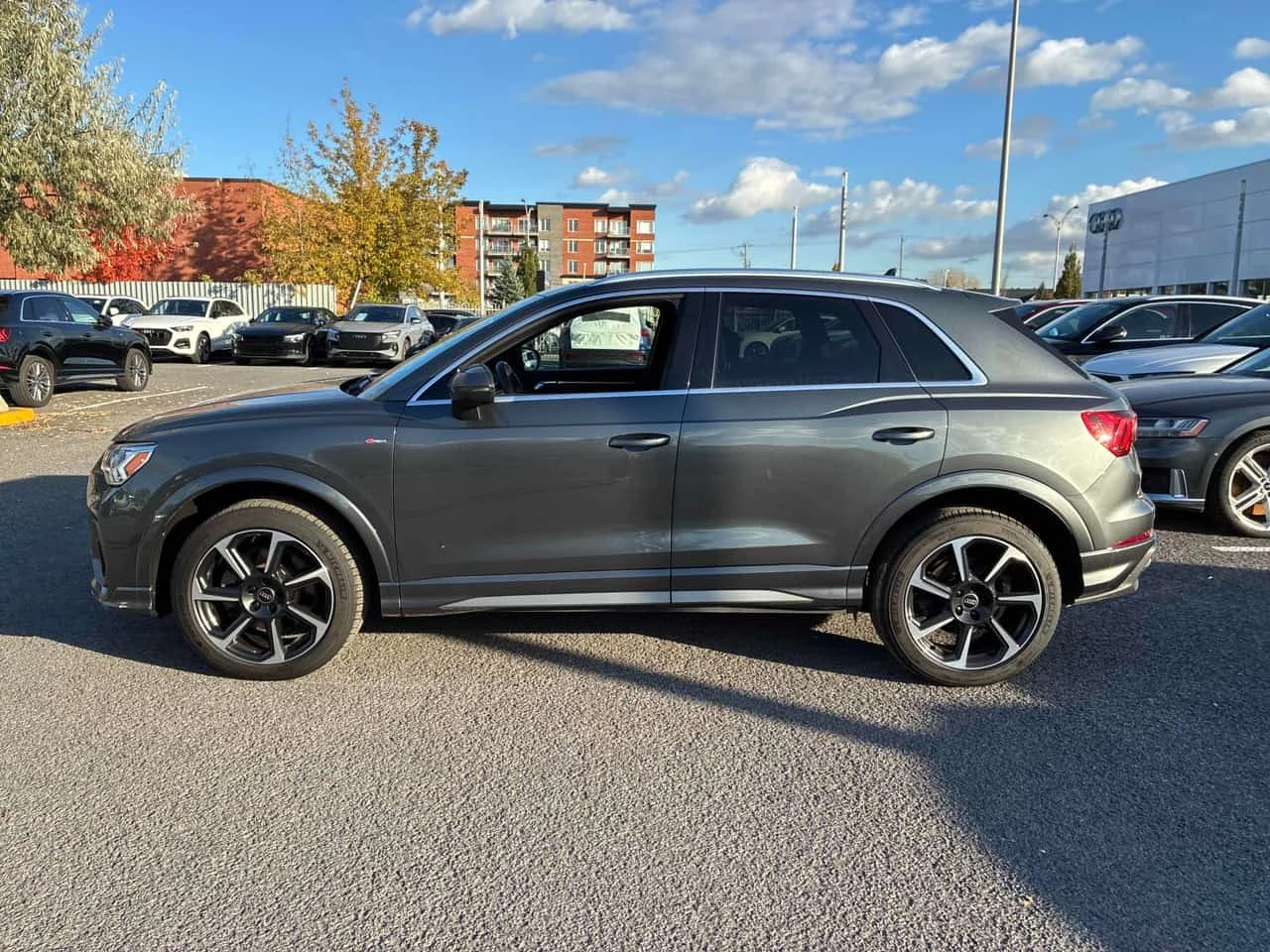 Audi Q3 Technik | CARFAX | ������ ���������������� �� AUDI | Mobile.bg � ����������� 3