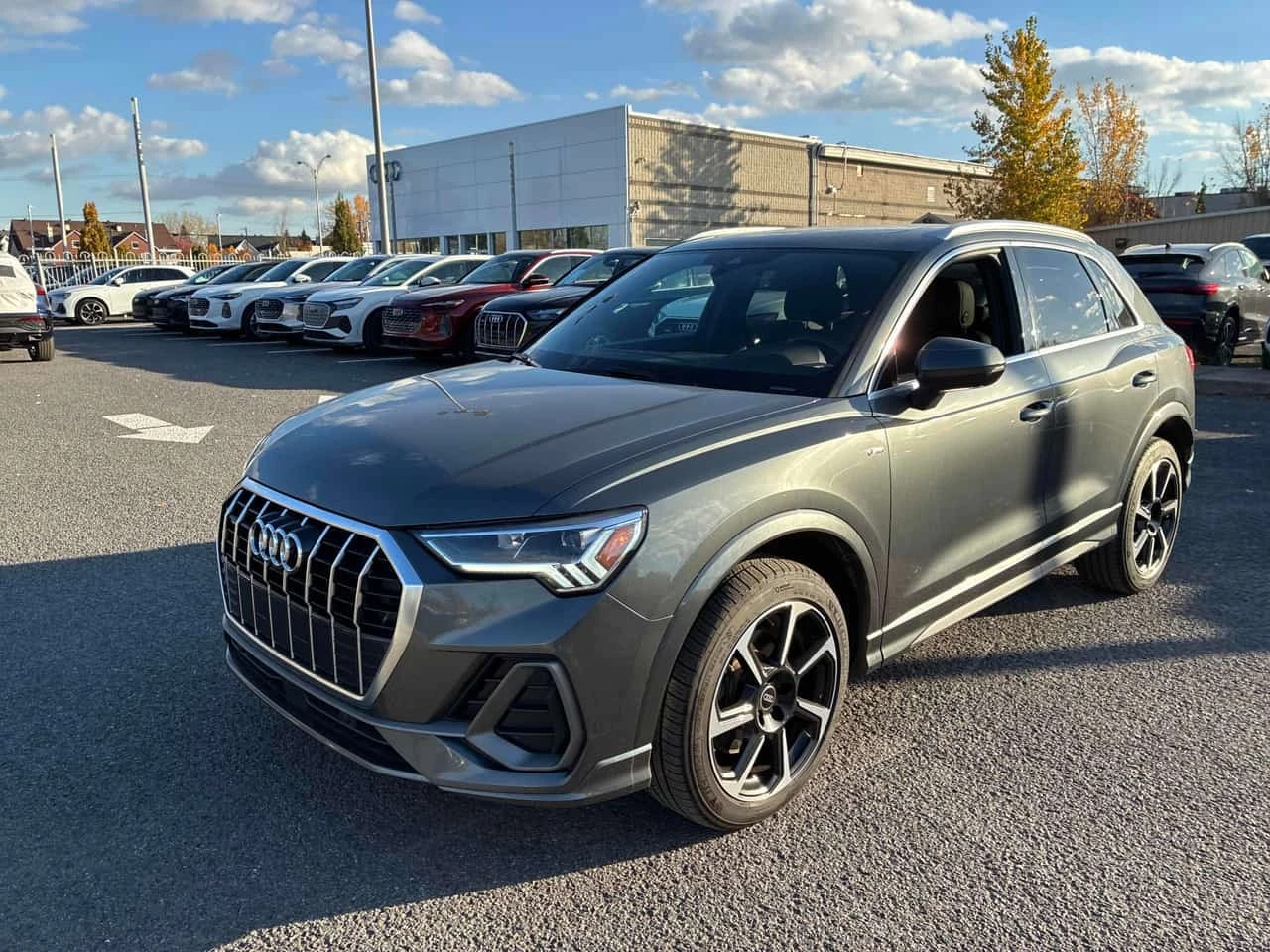Audi Q3 Technik | CARFAX | ГЛАВНО ПРЕДСТАВИТЕЛСТВО НА AUDI