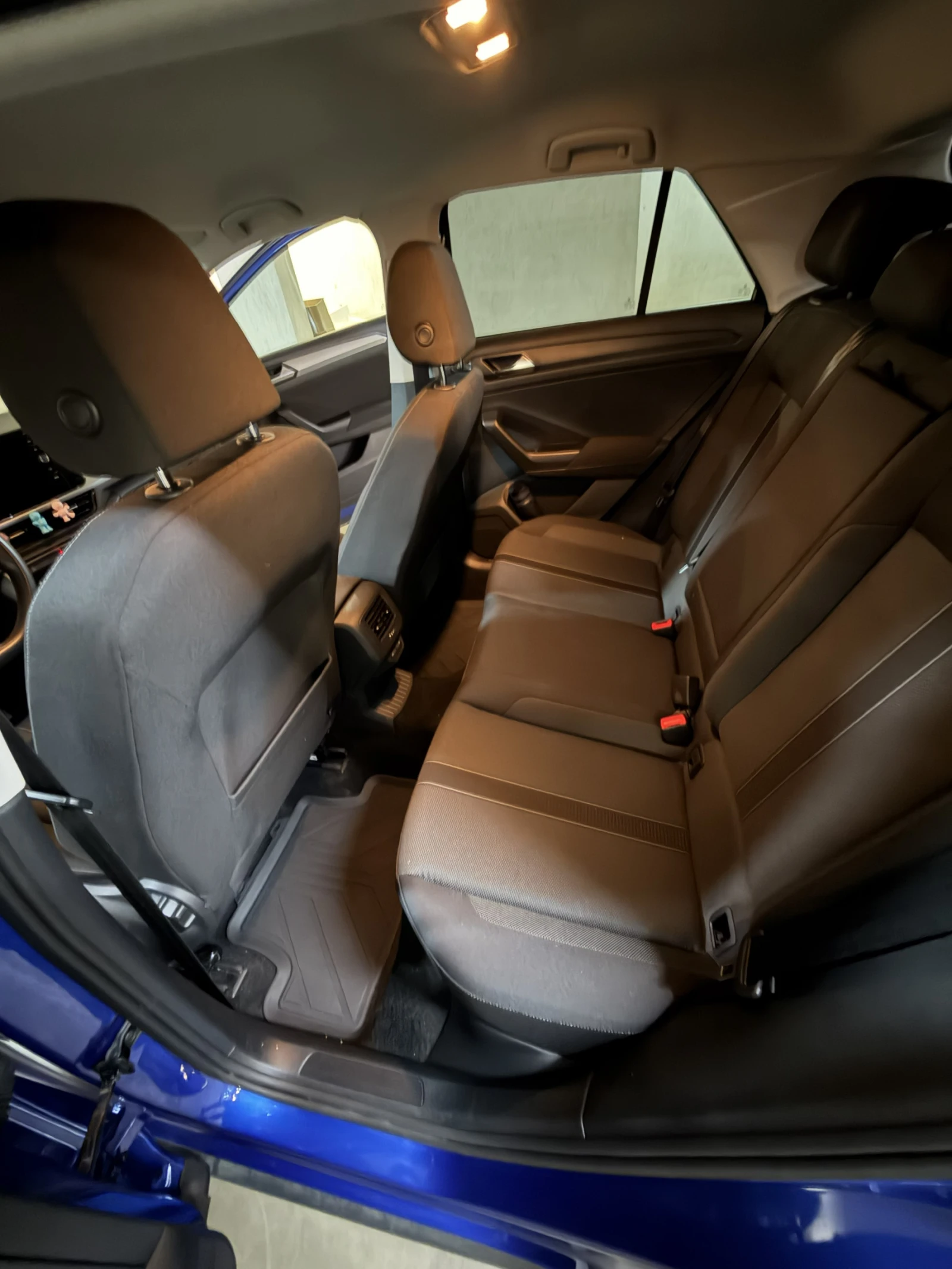 VW T-Roc life plus , снимка 12 - Автомобили и джипове - 56648023