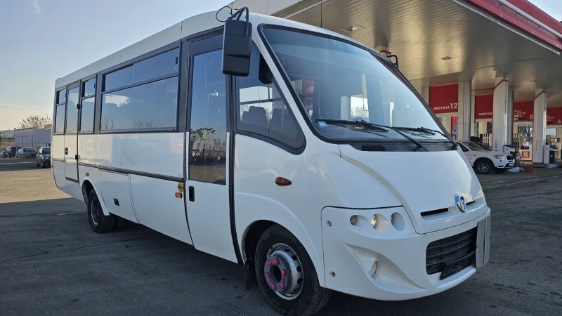 Iveco Daily  IRISBUS  3.0 - 180 кс-31 места , снимка 1 - Бусове и автобуси - 48786293