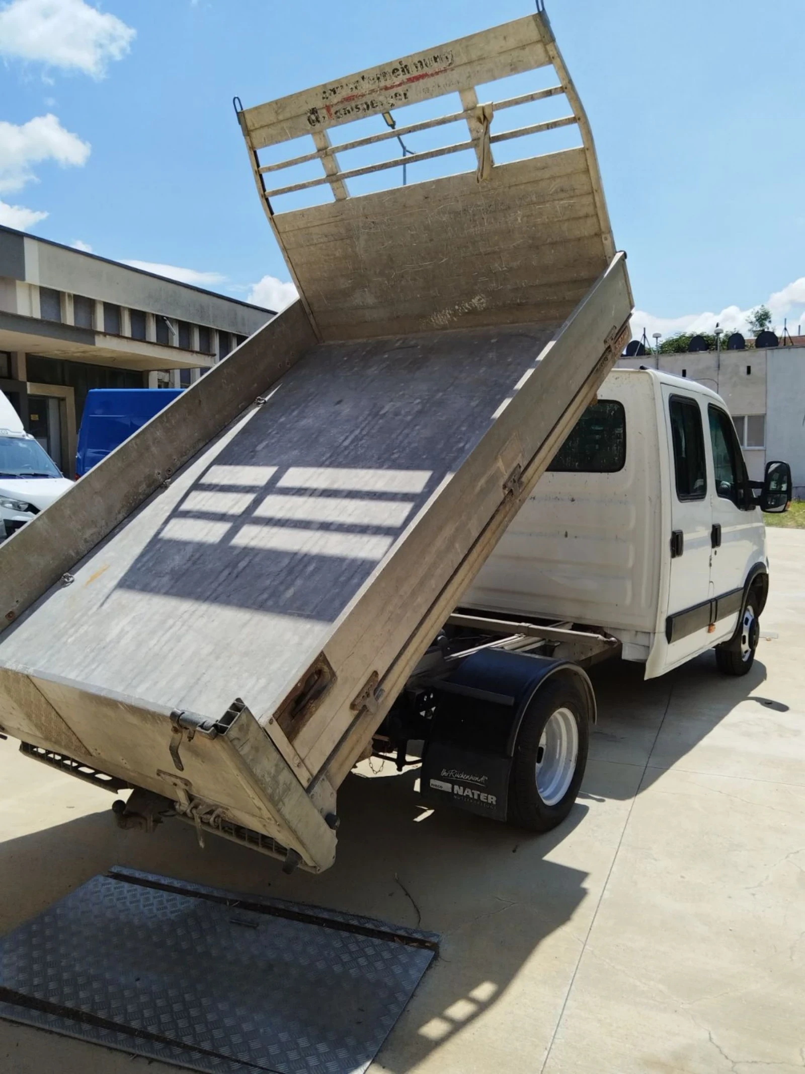 Iveco 35c15 3.0HPI швейцарски, снимка 8 - Бусове и автобуси - 55394780
