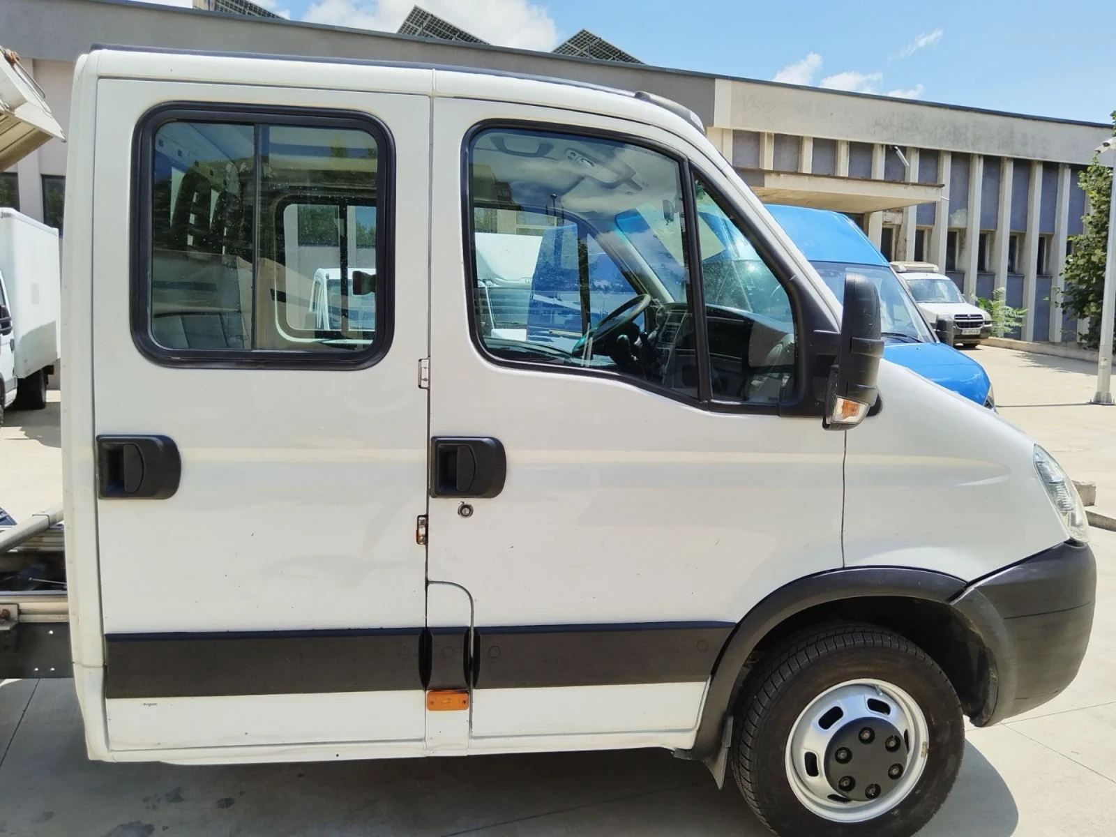 Iveco 35c15 3.0HPI швейцарски, снимка 3 - Бусове и автобуси - 55394780