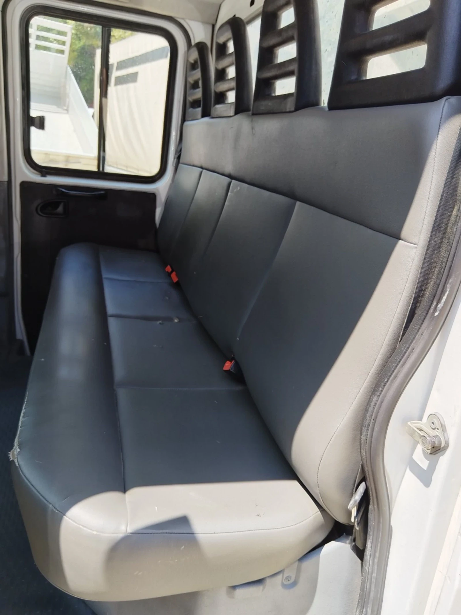 Iveco 35c15 3.0HPI швейцарски, снимка 12 - Бусове и автобуси - 55394780