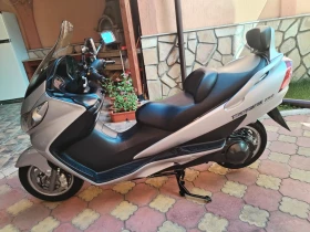 Suzuki Burgman 250i Като чисто нов!!! , снимка 4