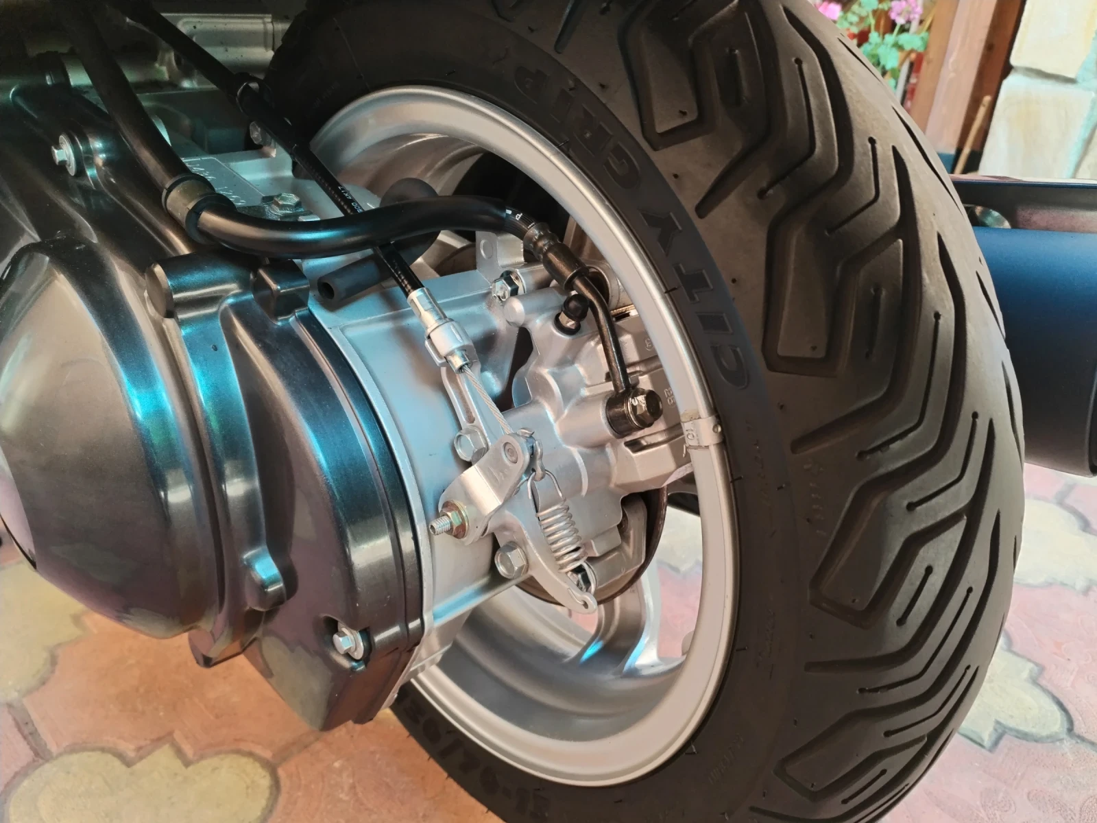 Suzuki Burgman 250i Като чисто нов!!! , снимка 14 - Мотоциклети и мототехника - 54597054