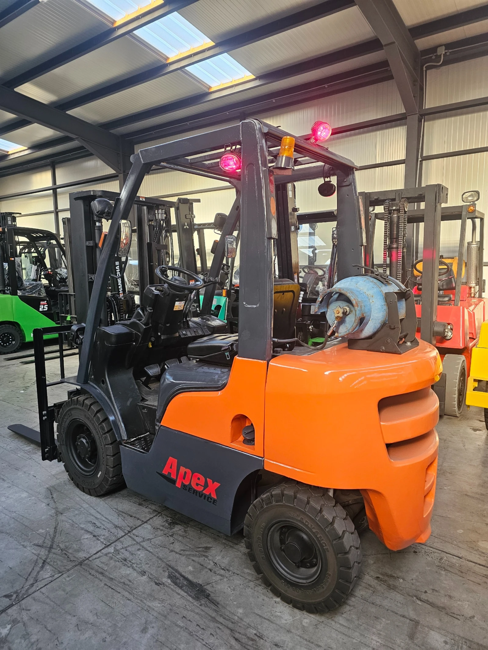  Nissan 2  | Mobile.bg   2