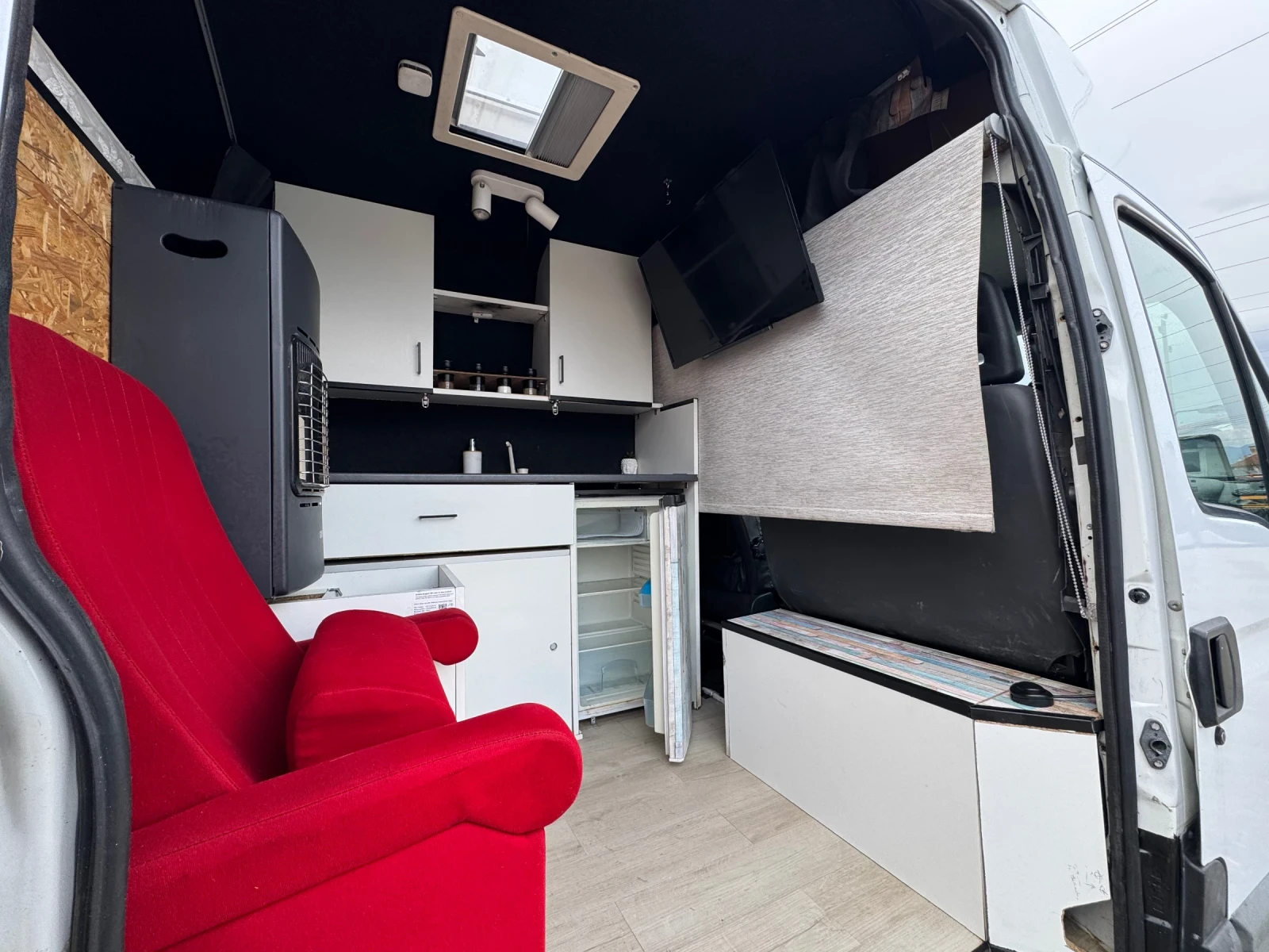 Кемпер Fiat iveco кемпер, снимка 2 - Каравани и кемпери - 53724382