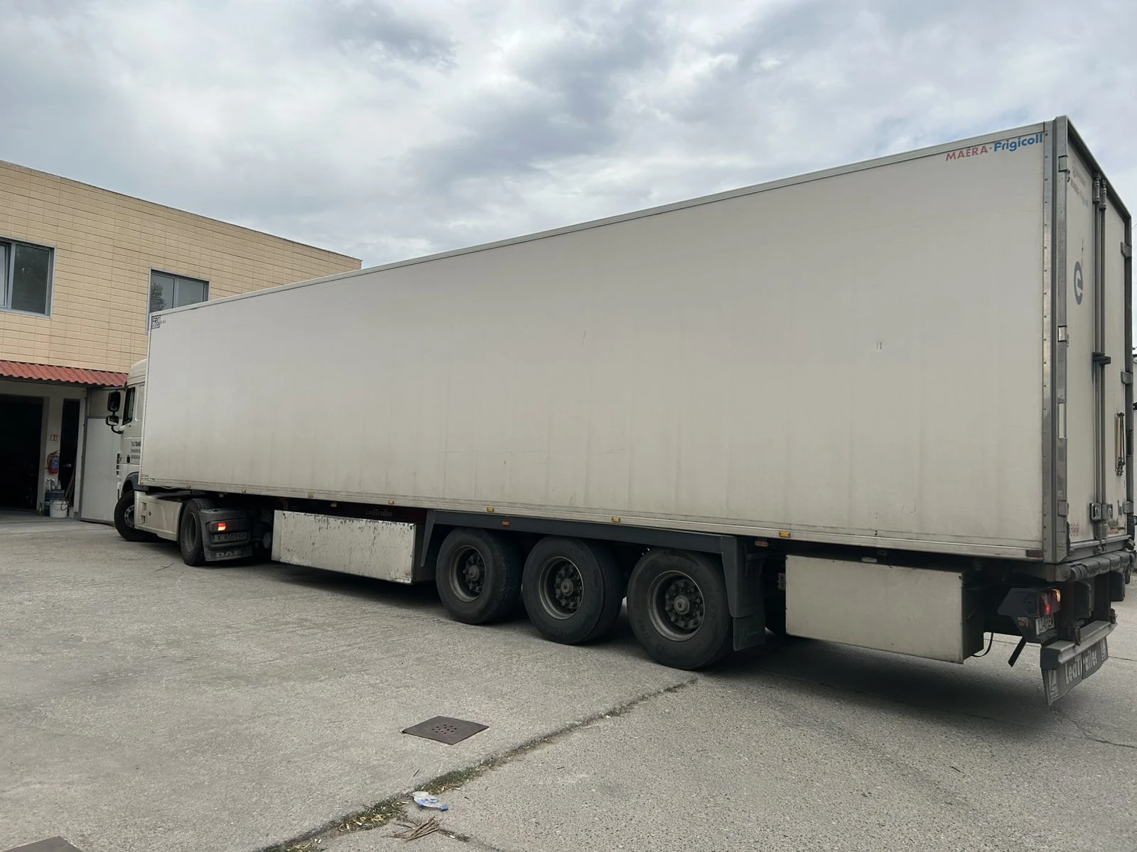  LeciTrailer | Mobile.bg   1