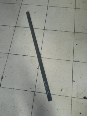 лайсна врата предна лява Форд Фокус 4вр.05г 