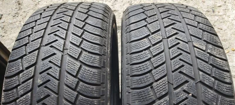 Гуми Зимни 255/50R18, снимка 1 - Гуми и джанти - 35123149