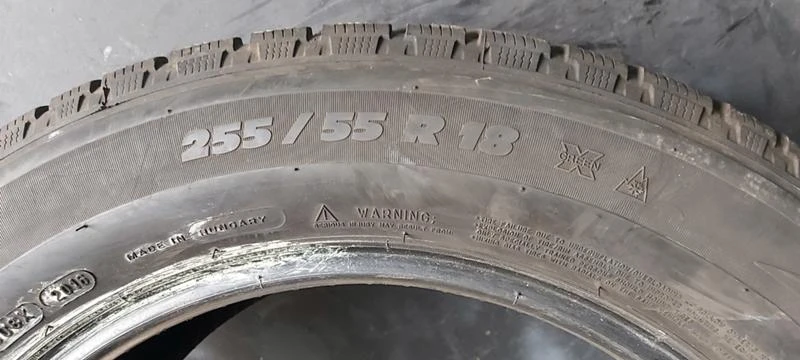 Гуми Зимни 255/50R18, снимка 8 - Гуми и джанти - 35123149