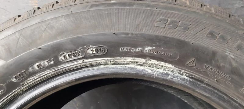 Гуми Зимни 255/50R18, снимка 7 - Гуми и джанти - 35123149