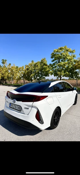 Toyota Prius Plug-in Hybrid  | Mobile.bg    4