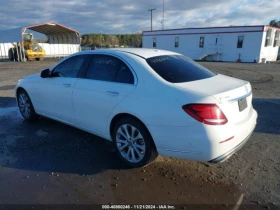 Mercedes-Benz E 300 * 4MATIC* CARFAX* АВТОФИНАНСИРАНЕ* - 38699 лв. - 27635646 | Car24.bg