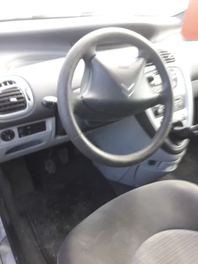 Citroen Xsara picasso - 1023 € / 2000.81 лв. - 52823027 9