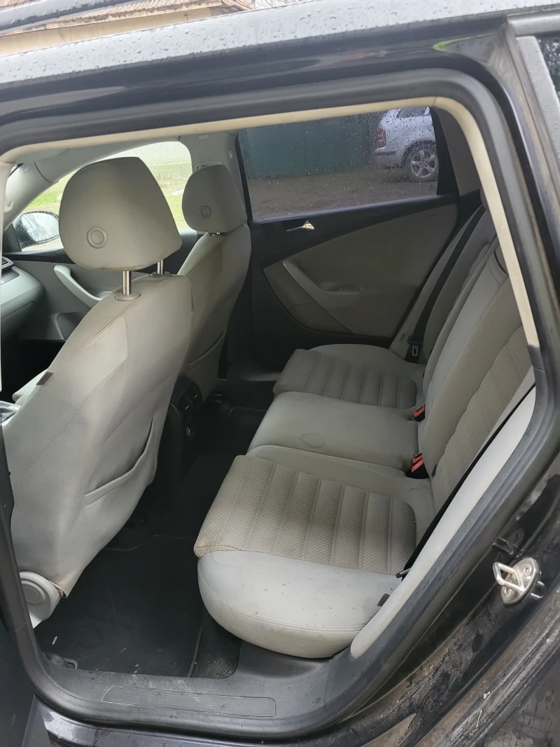 VW Passat, снимка 4 - Автомобили и джипове - 48355130