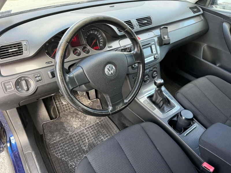 VW Passat (KATO НОВА), снимка 12 - Автомобили и джипове - 49024476