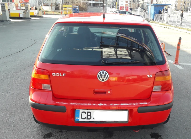 VW Golf 1.6/ 100HP, снимка 6 - Автомобили и джипове - 49248793