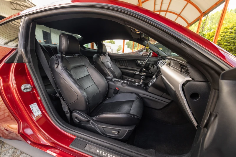 Ford Mustang 5.0 GT * V8 атмосферен двигател* , снимка 10 - Автомобили и джипове - 50446682