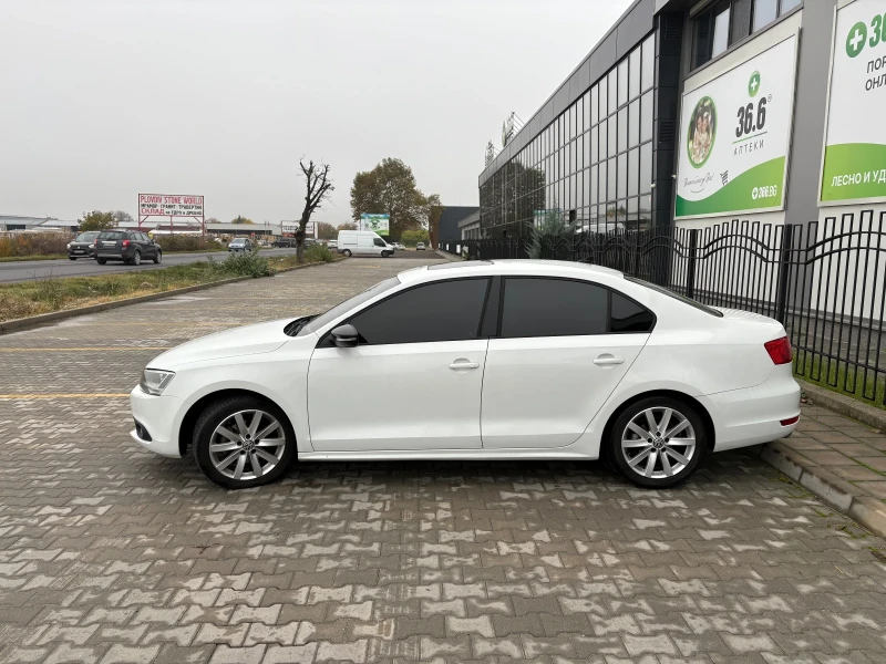 VW Jetta 2.0 TDI | автоматик | кожа | люк, снимка 4 - Автомобили и джипове - 52341007