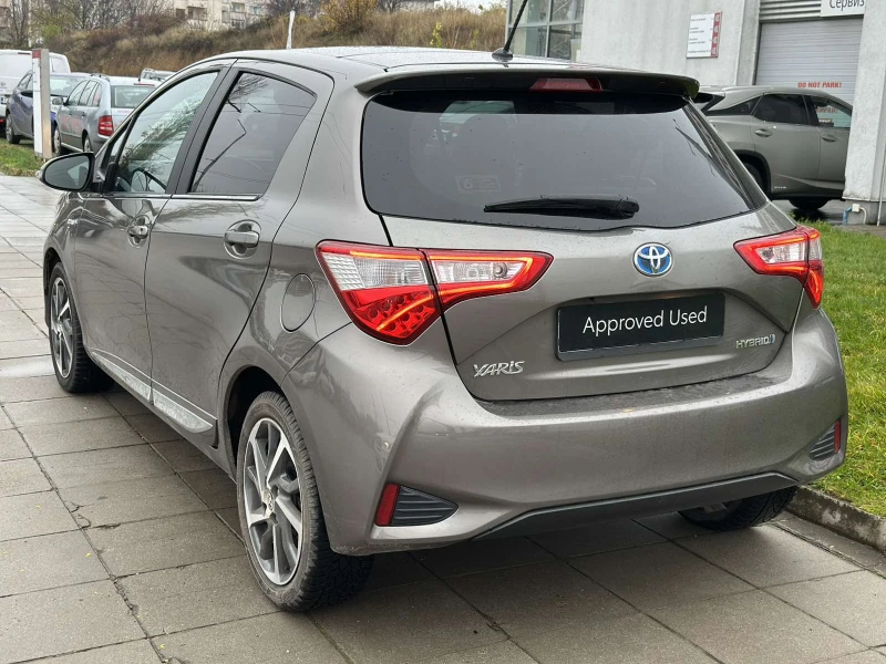 Toyota Yaris 1.5 HEV SOL, снимка 6 - Автомобили и джипове - 52616895