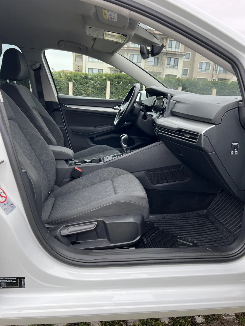 VW Golf Life New 2.0 TDI, снимка 12 - Автомобили и джипове - 53296291