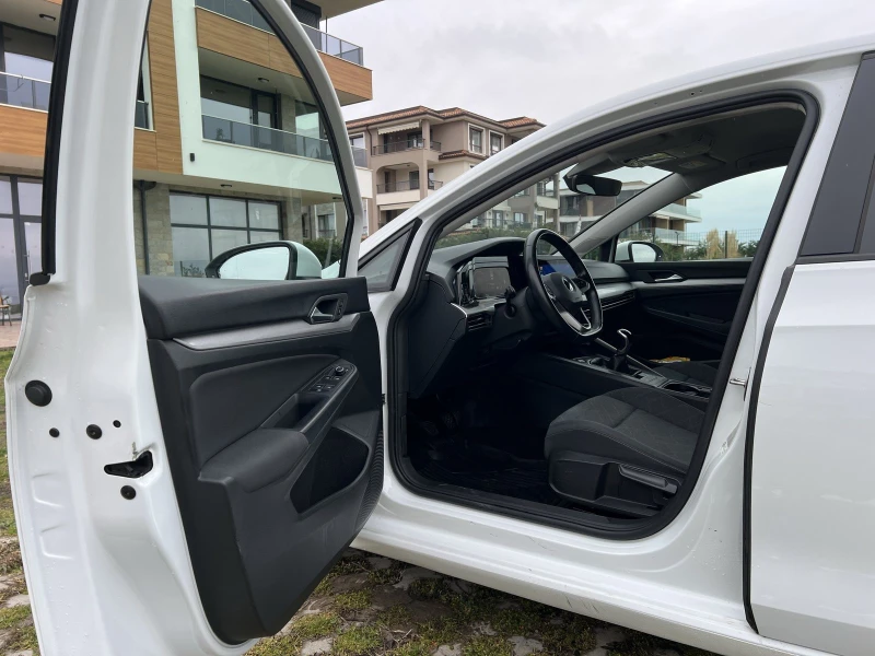 VW Golf Life New 2.0 TDI, снимка 11 - Автомобили и джипове - 53296291