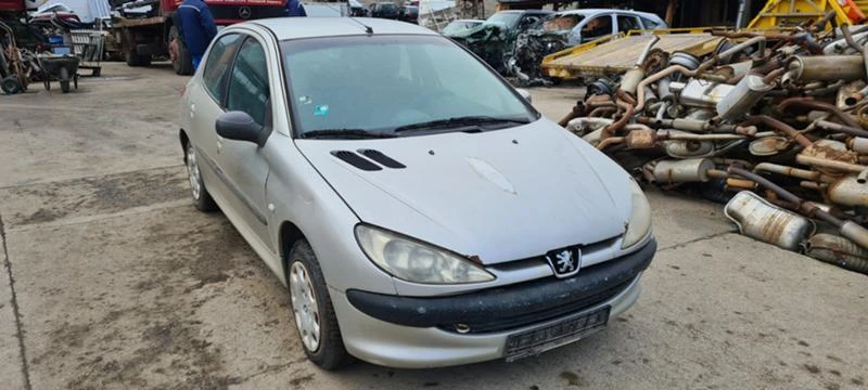 Peugeot 206 1.4, снимка 1 - Автомобили и джипове - 32410007