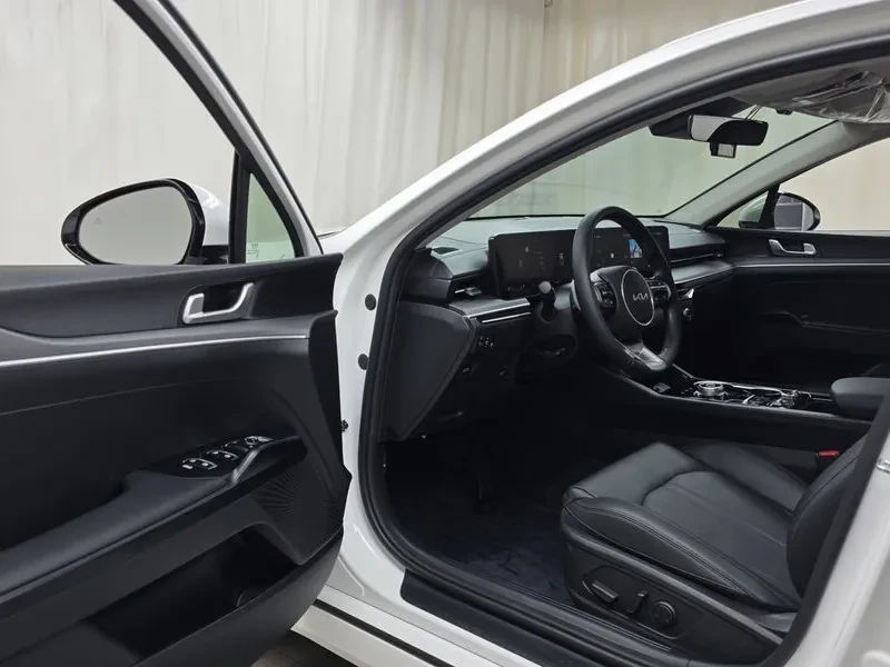 Kia K5 2.0 Lpi Prestige, снимка 9 - Автомобили и джипове - 55886789