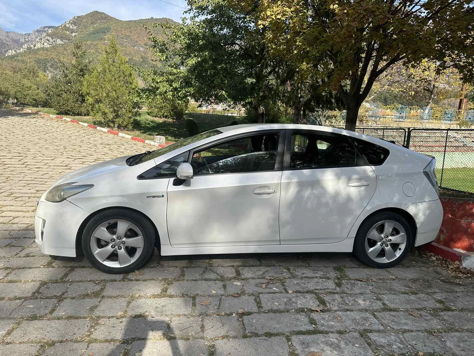 Toyota Prius 3 генерация - изображение 3