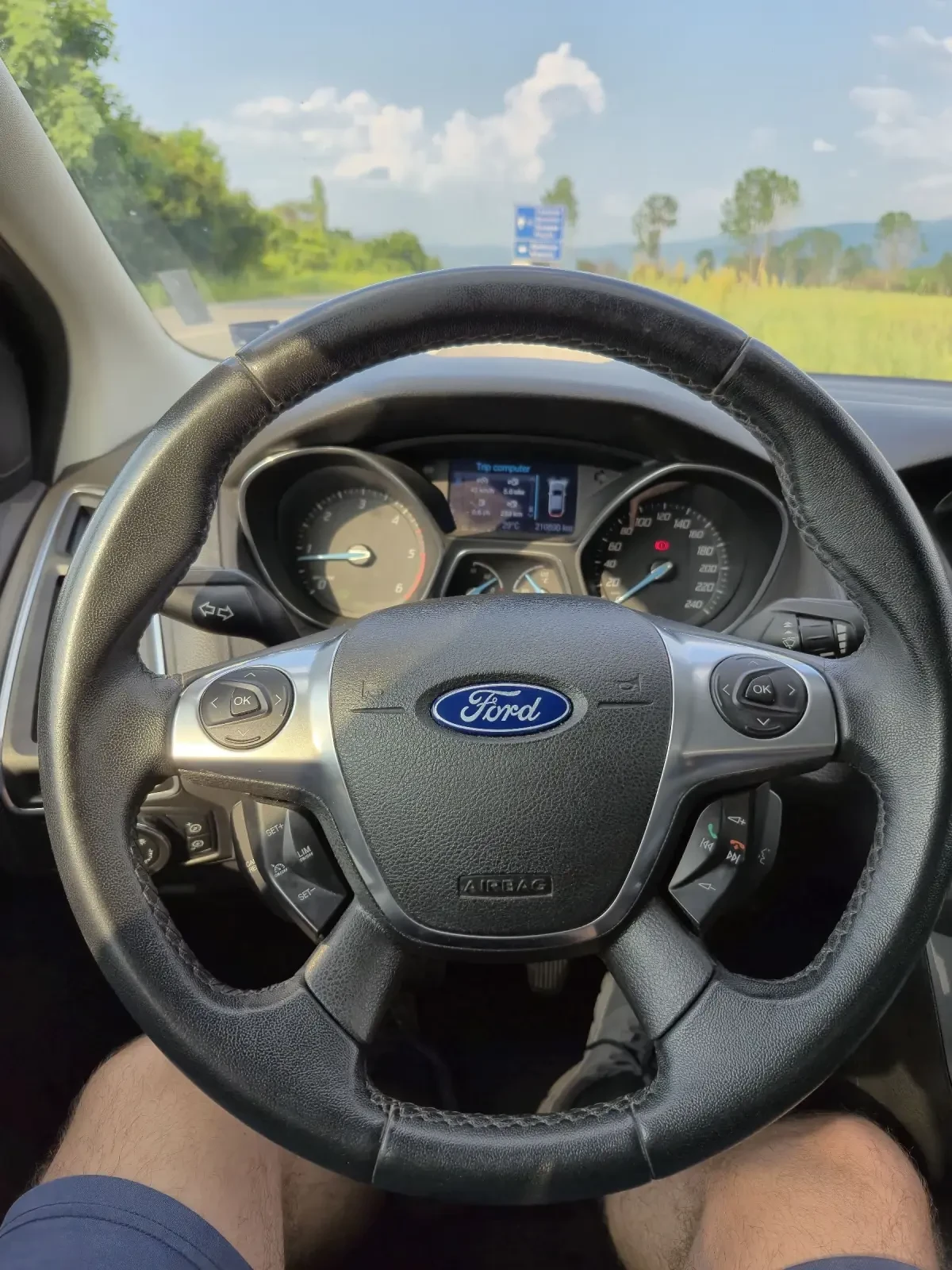 Ford Focus 1.6 tdci  | Mobile.bg — изображение 12