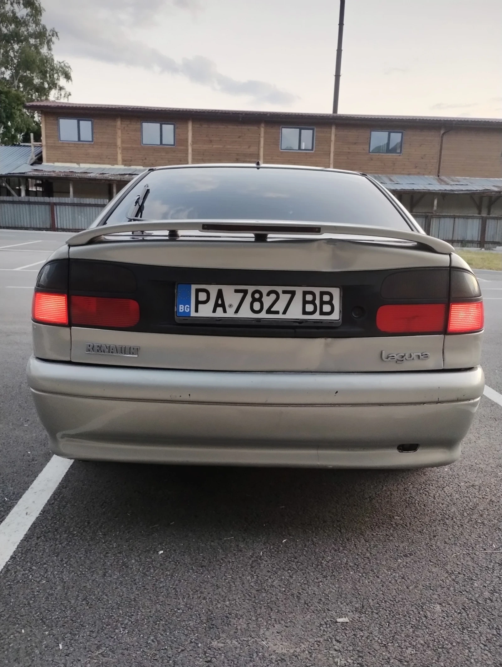 Renault Laguna 1.8 - изображение 4