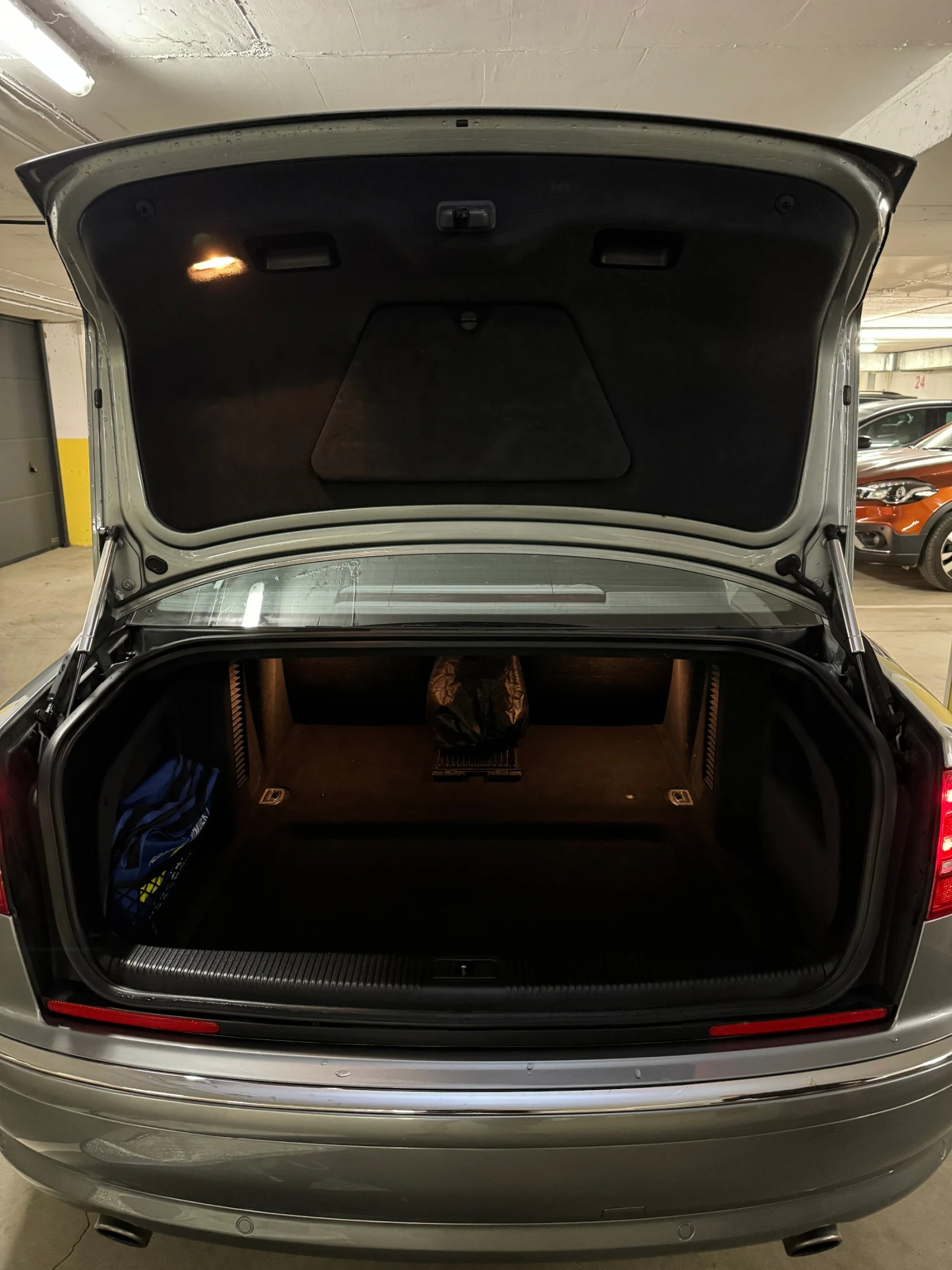 Audi A8 FACELIFT/DISTRONIC - изображение 7