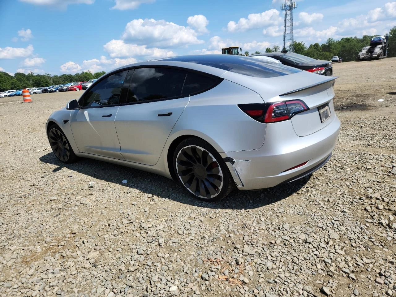Tesla Model 3 LongRange Dual Motor  - изображение 2