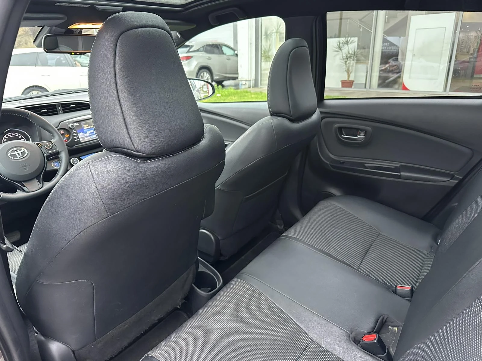 Toyota Yaris 1.5 HEV SOL | Mobile.bg   13