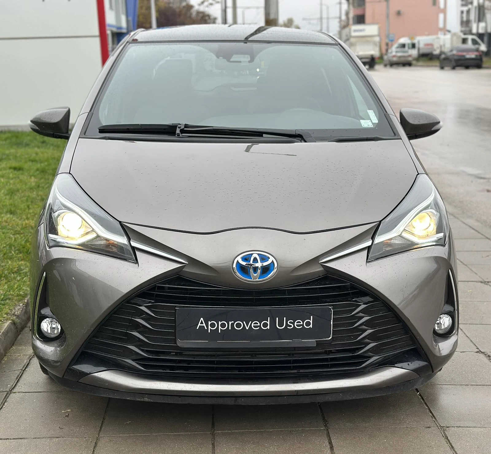 Toyota Yaris 1.5 HEV SOL | Mobile.bg   4