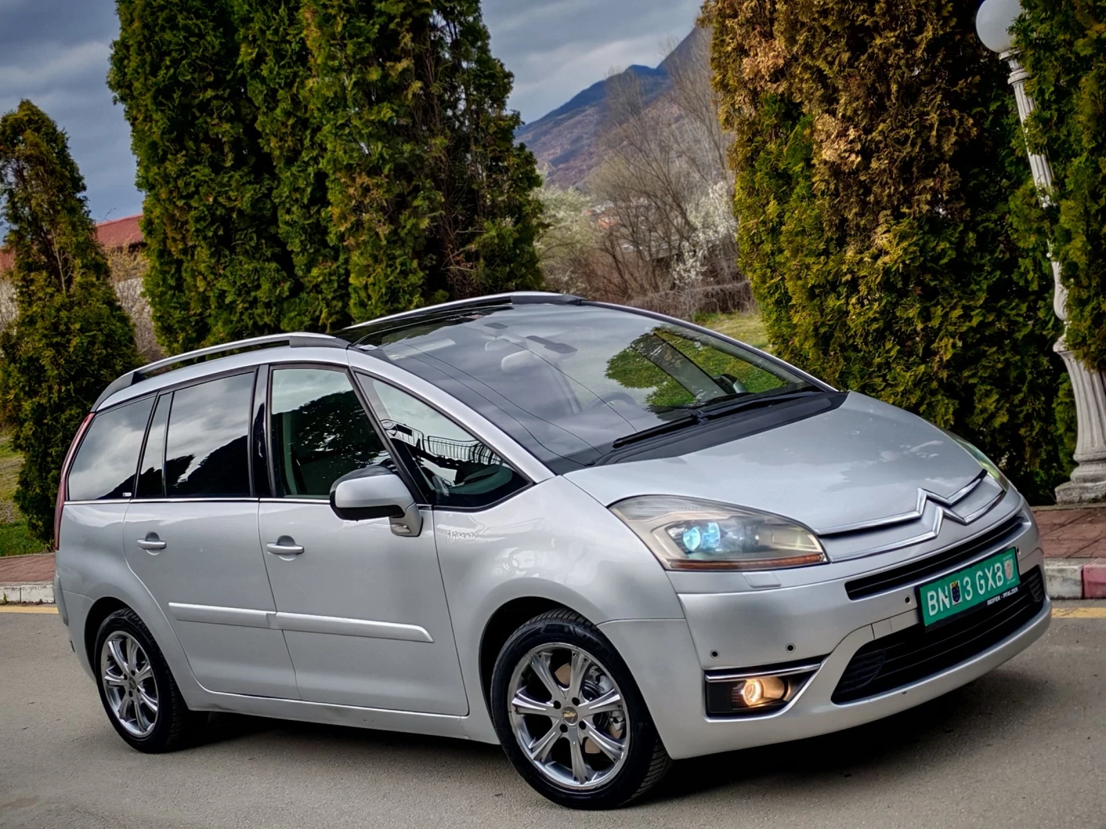 Citroen C4 Picasso 2.0HDI(136)* АВТОМАТИК* FACELIFT* EXCLUSIVE* , снимка 8 - Автомобили и джипове - 53995740